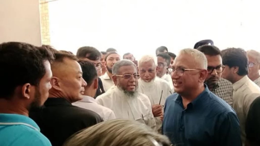 প্রতারণা মামলায় আত্মসমর্পণ, গ্রামীণফোন সিইওসহ ৩ জনের জামিন